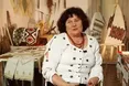 Відтворює давні яворівські візерунки