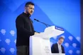 Довіра українців до Зеленського знизилася на 10% — опитування