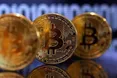 Біткоїн за добу обвалився на -10%